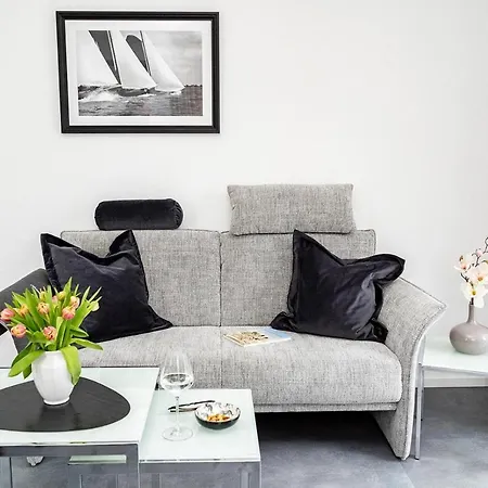 Strandallee 176 Apartment