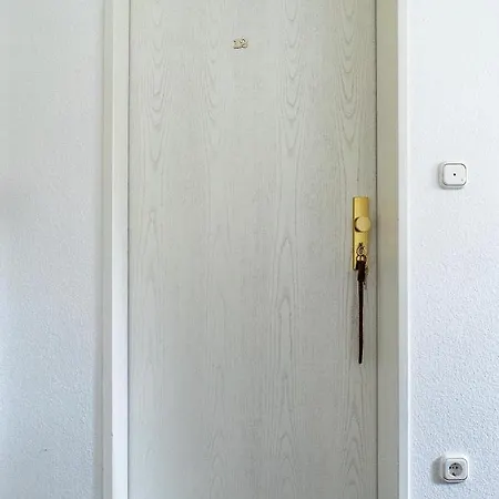 Apartment Strandallee 176